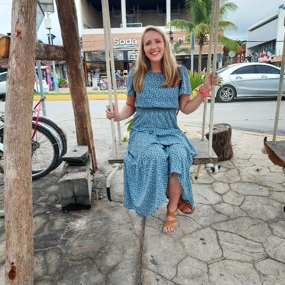 Meet your Posher, Stephanie